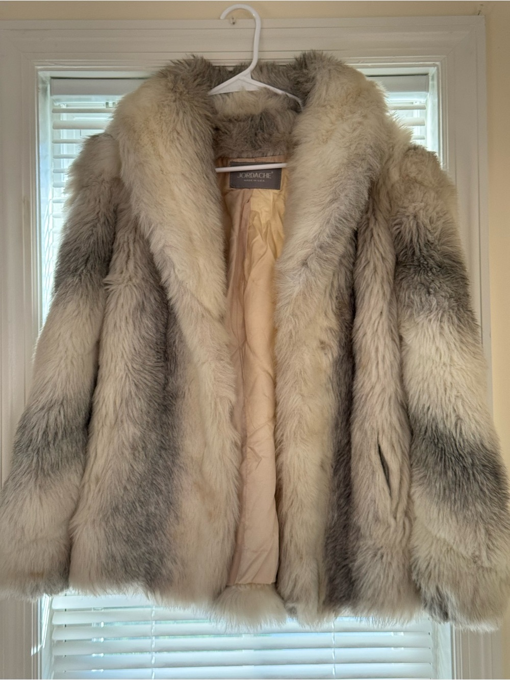 Jordache Vintage 80s faux fur coat frosted gray glam women’s size 7/8